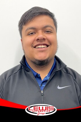 Staff member LUIS ORTIZ from ID_27f7138c99e2