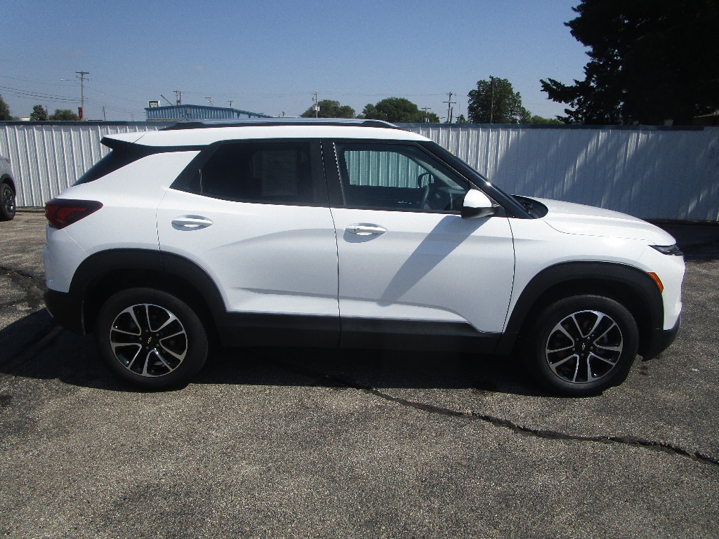 Used 2025 Chevrolet Trailblazer LT SUV