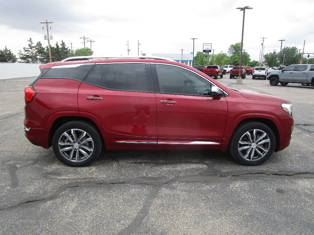 Used 2018 GMC Terrain Denali with VIN 3GKALXEX9JL282187 for sale in Dodge City, KS