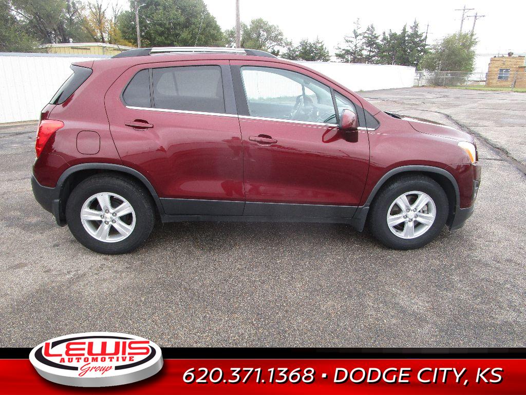 Used 2016 Chevrolet Trax LT with VIN 3GNCJLSB1GL269171 for sale in Dodge City, KS