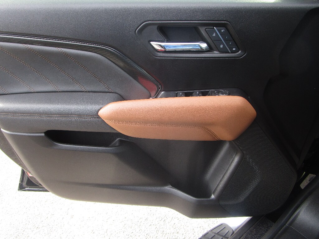 2023 Gmc Canyon AT4 photo 3