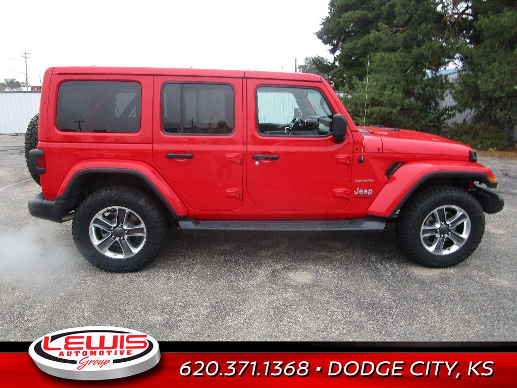 2020 Jeep Wrangler Unlimited Sahara photo 2