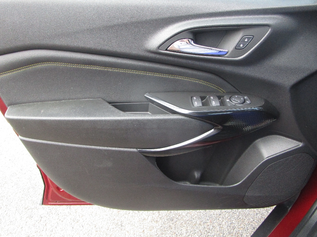 2025 Chevrolet Trax LT - Photo 4