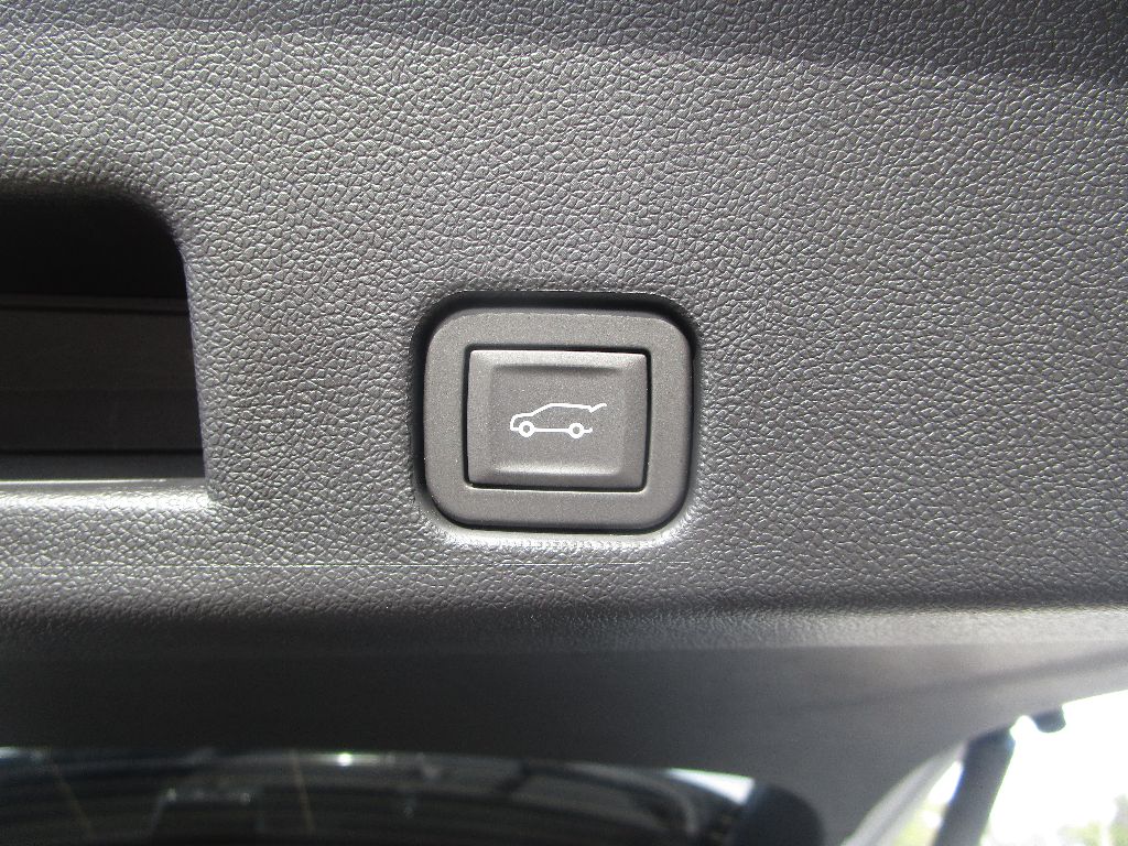 2026 Chevrolet Traverse LT - Photo 12