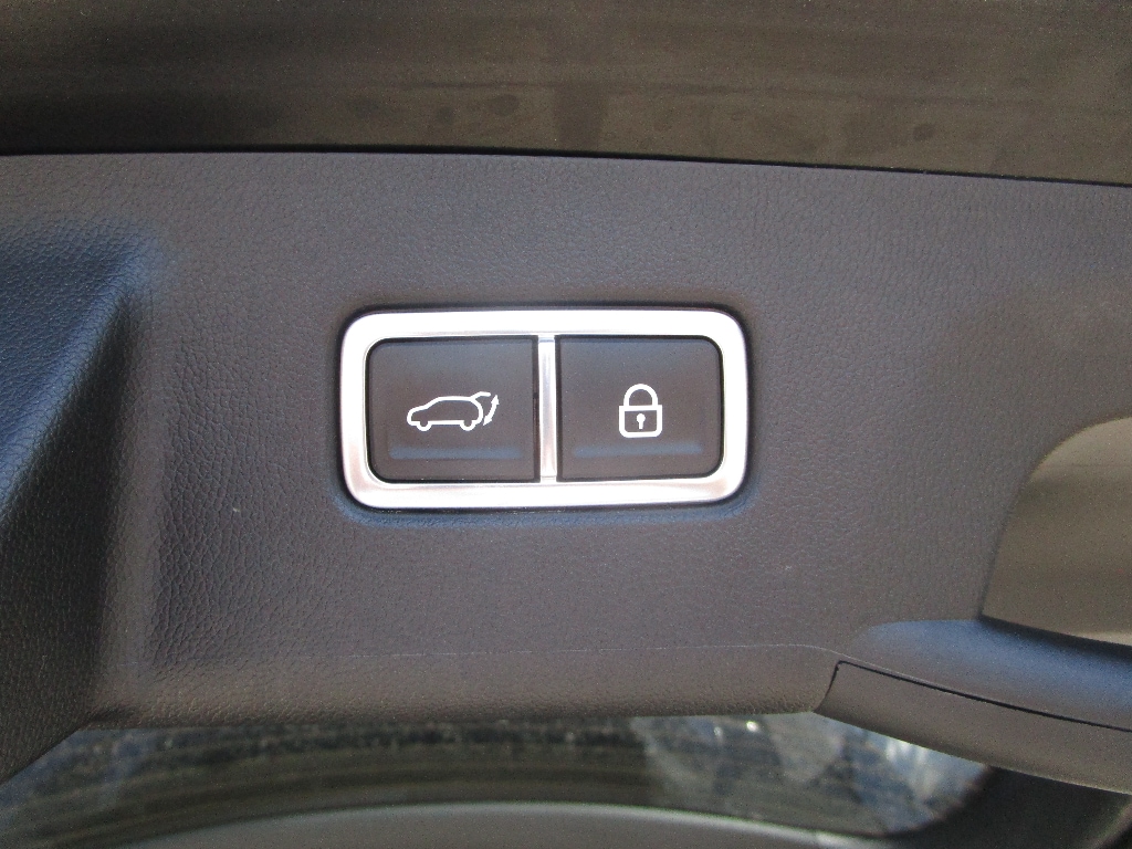 2023 Kia Sorento SX - Photo 14
