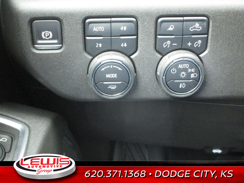 2025 Chevrolet Silverado 1500 RST photo 4