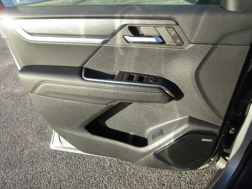 New 2025 GMC Acadia Elevation SUV