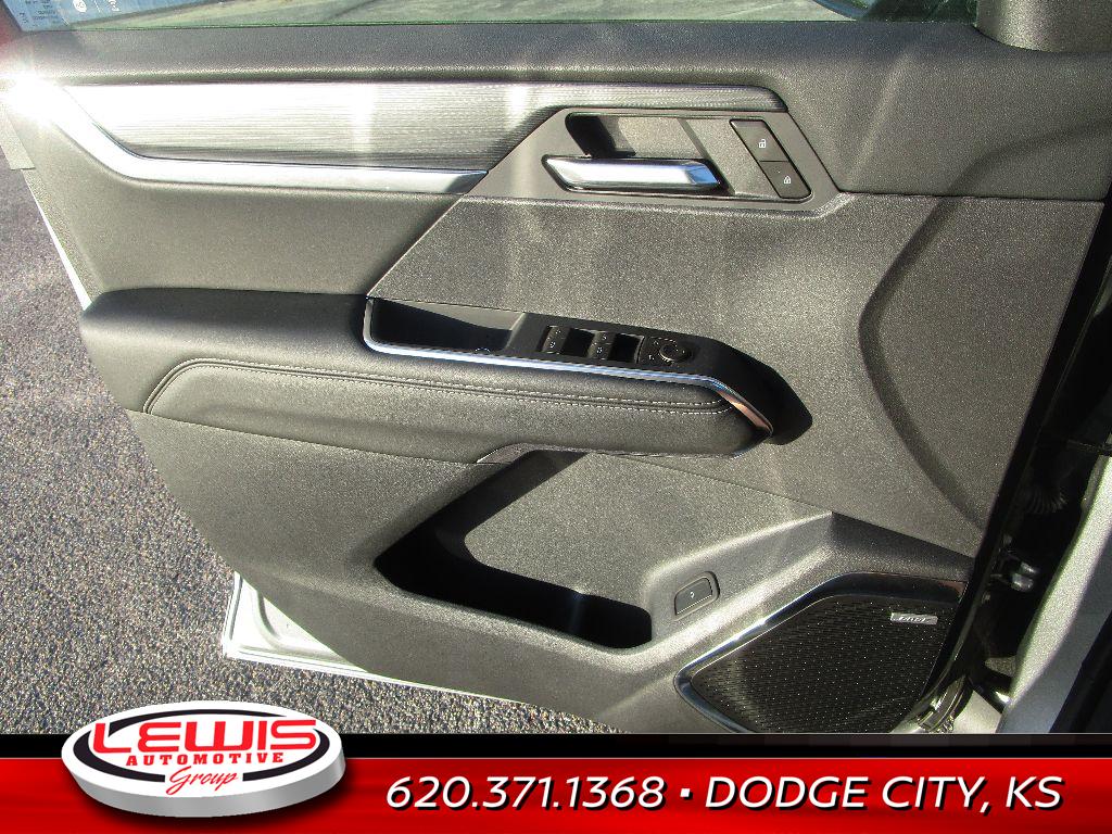 2025 Gmc Acadia Elevation photo 3