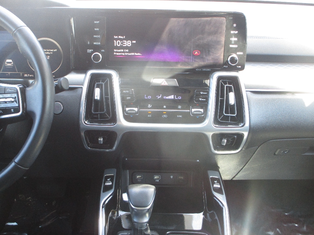 2023 Kia Sorento SX - Photo 8