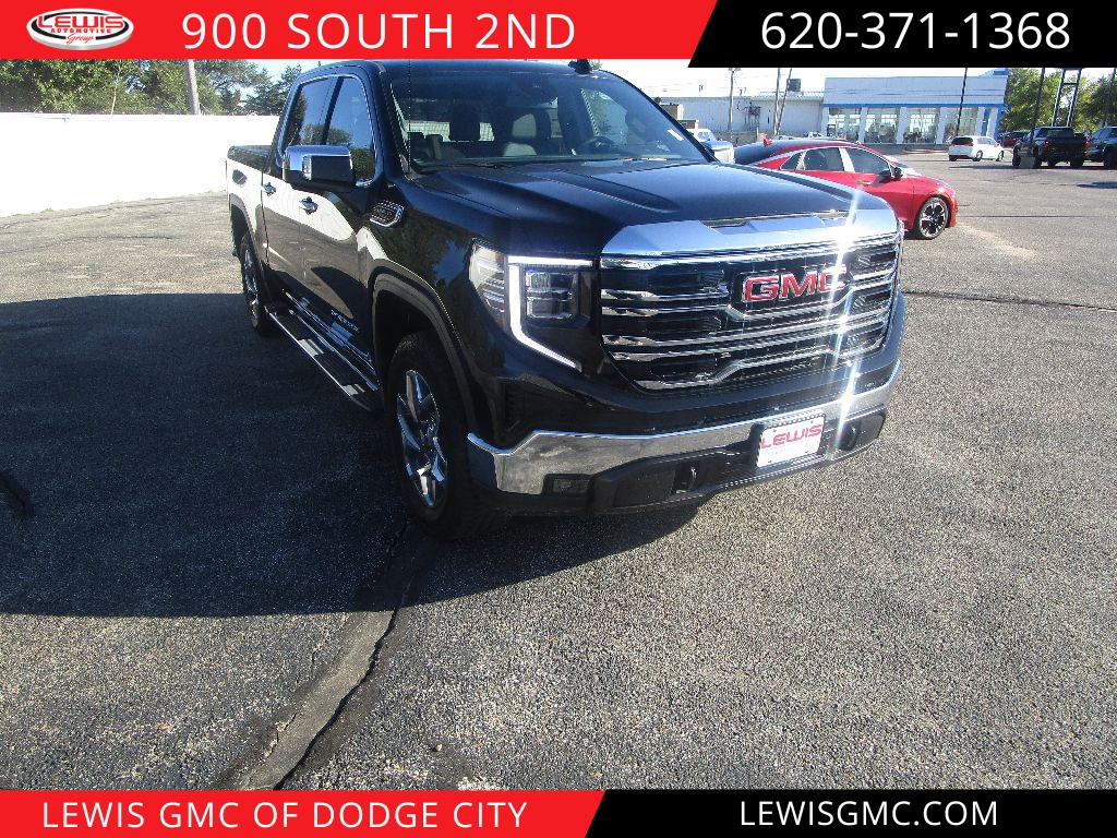 2025 GMC Sierra 1500 SLT's photo