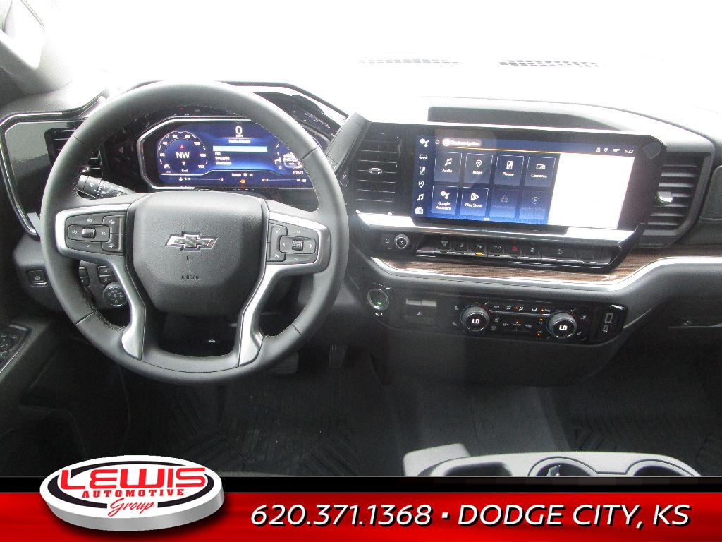 2025 Chevrolet Silverado 2500HD LT photo 3