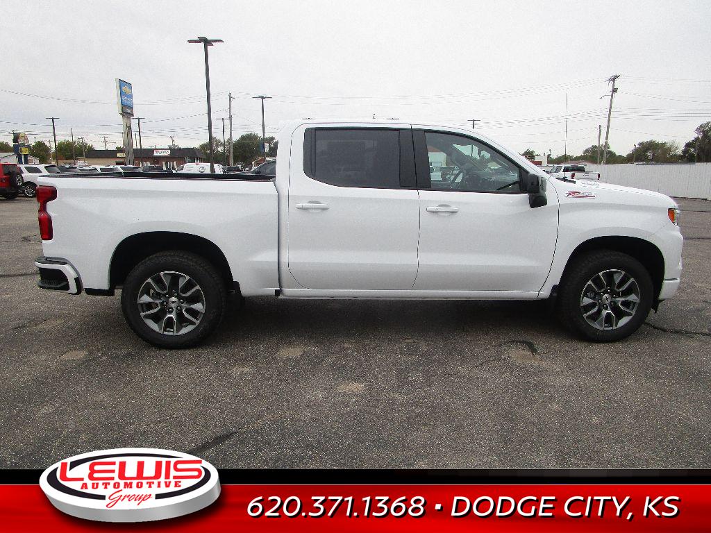 2026 Chevrolet Silverado 1500 RST photo 2