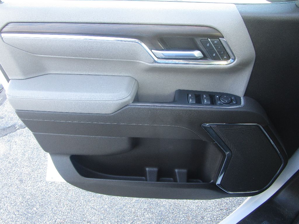 2024 GMC Sierra 1500 SLT - Photo 12