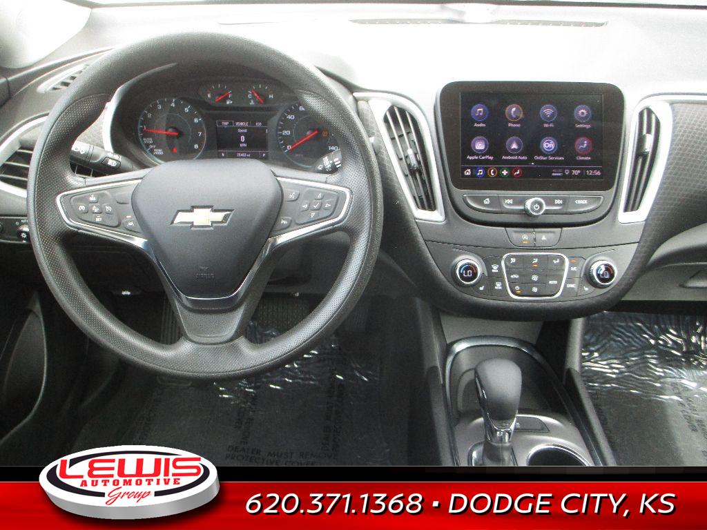 2023 Chevrolet Malibu 1LT photo 3