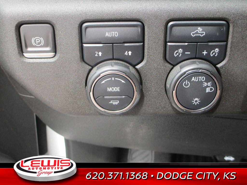 2023 Chevrolet Silverado 1500 LT photo 4