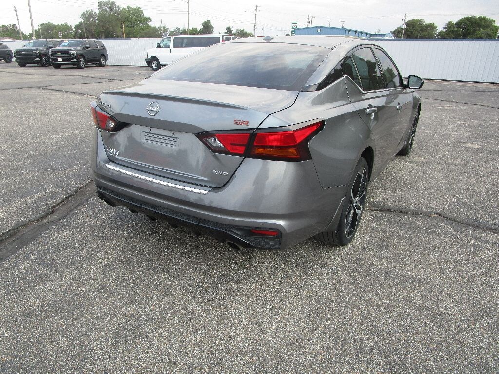 Used 2023 Nissan Altima 2.5 SR
