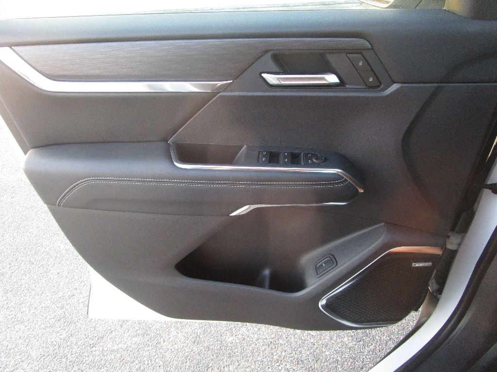 New 2025 GMC Acadia Elevation SUV