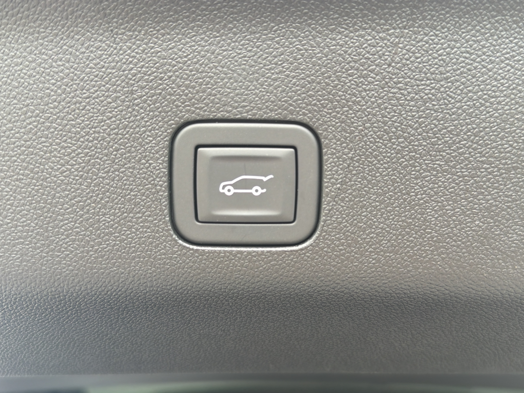 2027 Chevrolet Tahoe Z71 - Photo 14