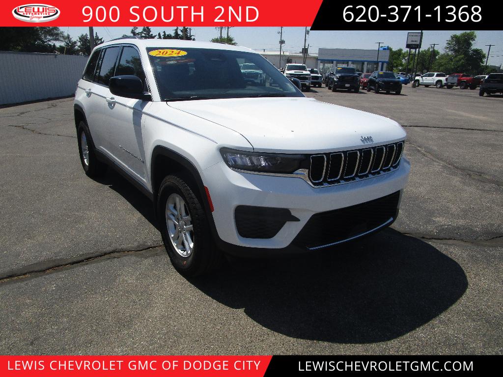 2024 Jeep Grand Cherokee Laredo 4x4's photo