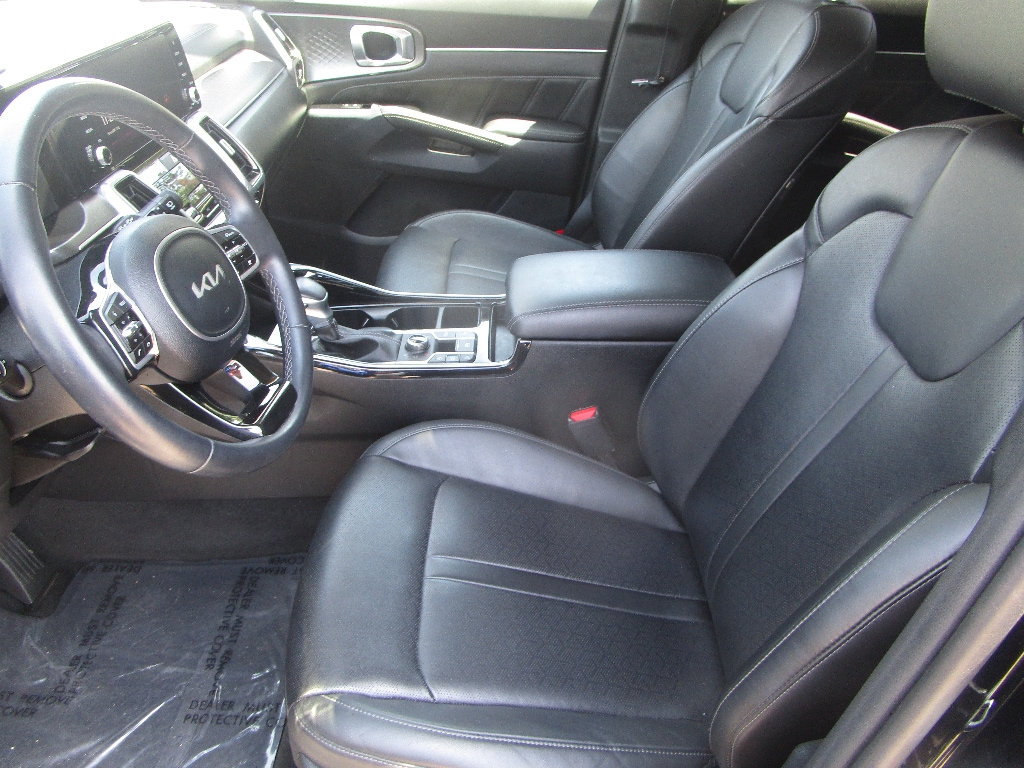2023 Kia Sorento SX - Photo 8