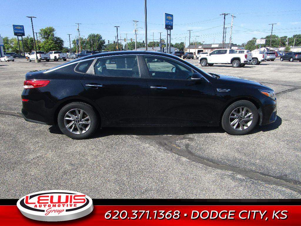 2020 Kia Optima LX photo 2