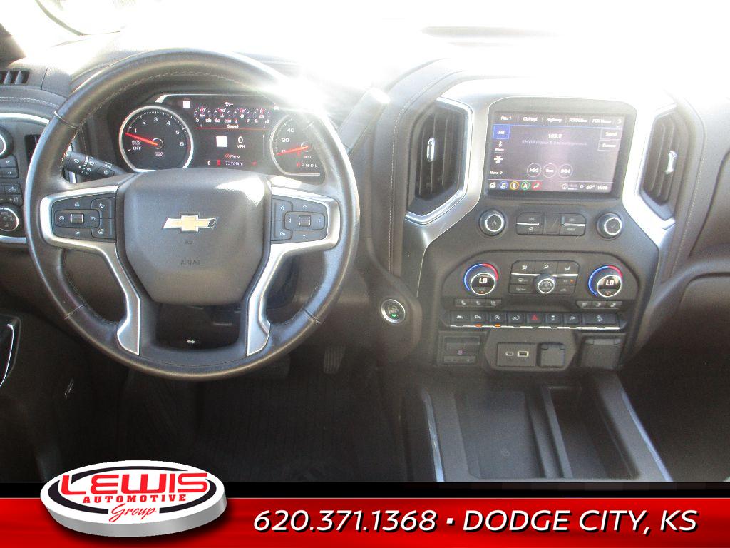 2022 Chevrolet Silverado 1500 LTZ photo 2