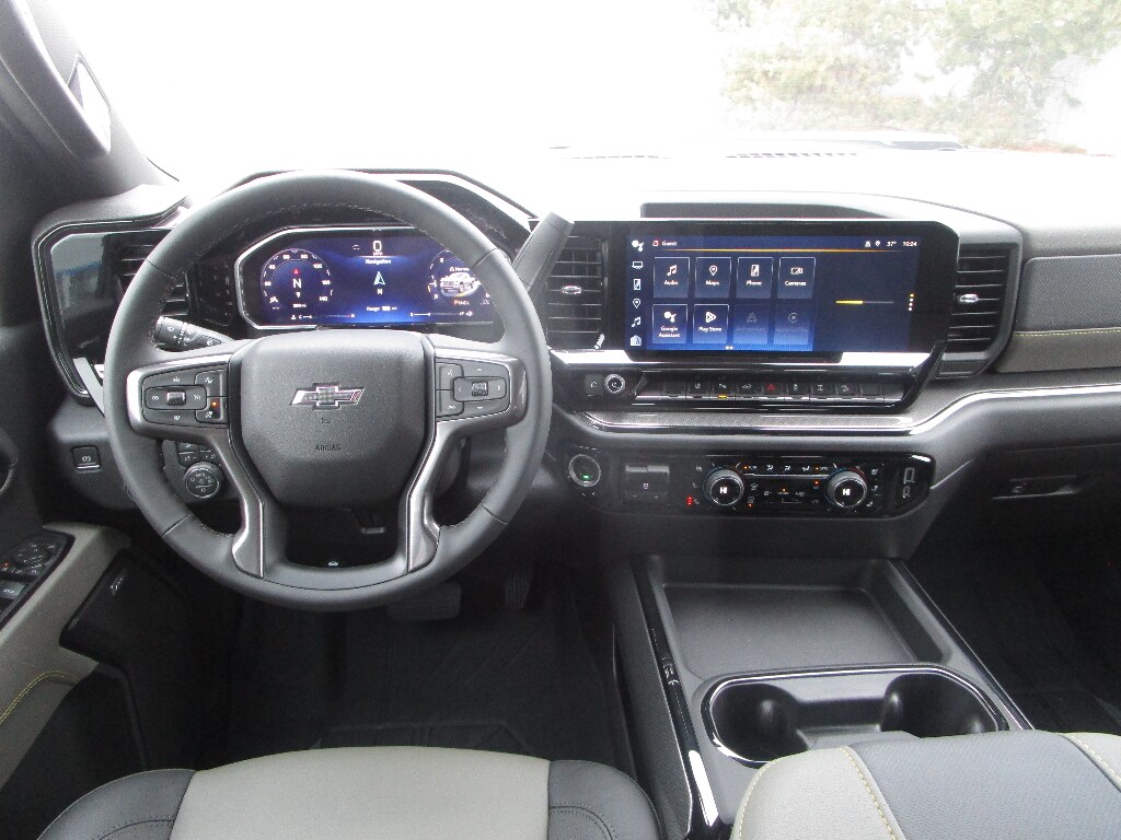 2026 Chevrolet Silverado 2500HD ZR2 photo 3