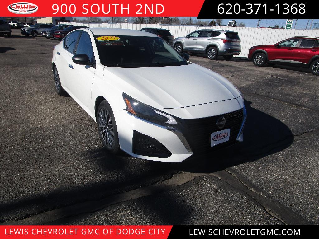 2025 Nissan Altima SV