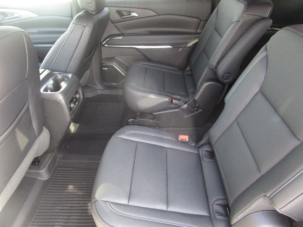 2026 Chevrolet Traverse LT - Photo 5