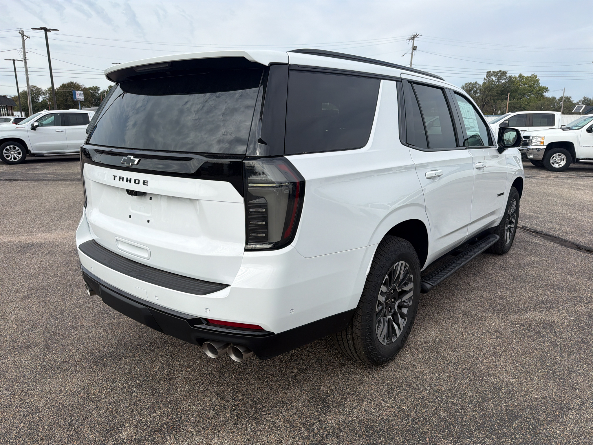 2027 Chevrolet Tahoe Z71 - Photo 15