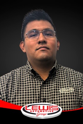 Staff member YONATAN GUERRERO from ID_0091a2ccb47b