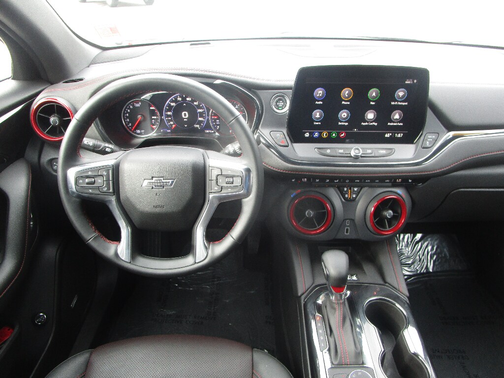 2025 Chevrolet Blazer RS photo 2