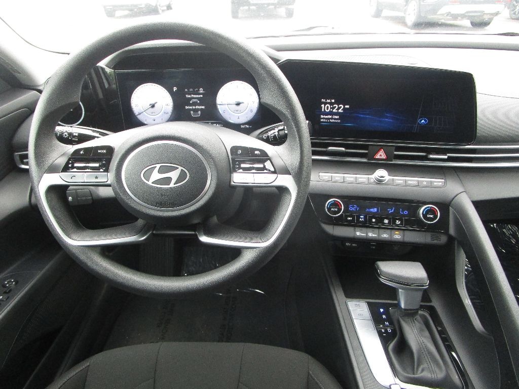 Used 2024 Hyundai Elantra SEL