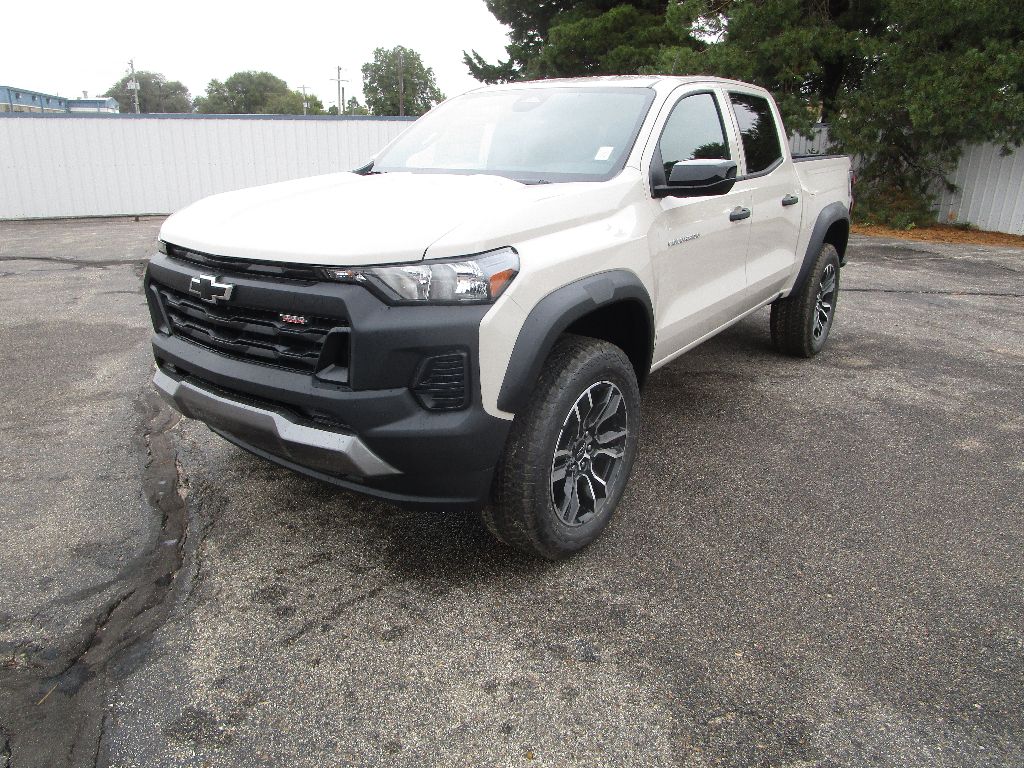 2026 Chevrolet Colorado Trail Boss - Photo 16
