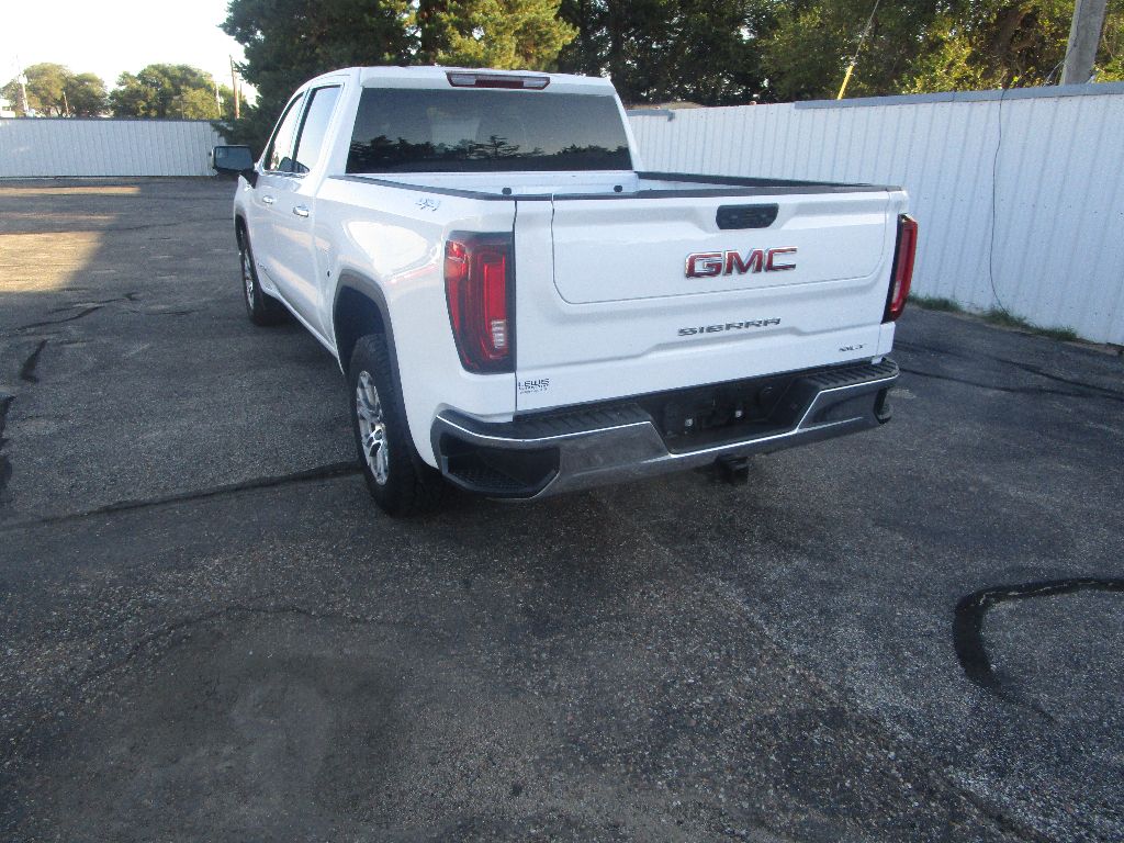 2024 GMC Sierra 1500 SLT - Photo 14