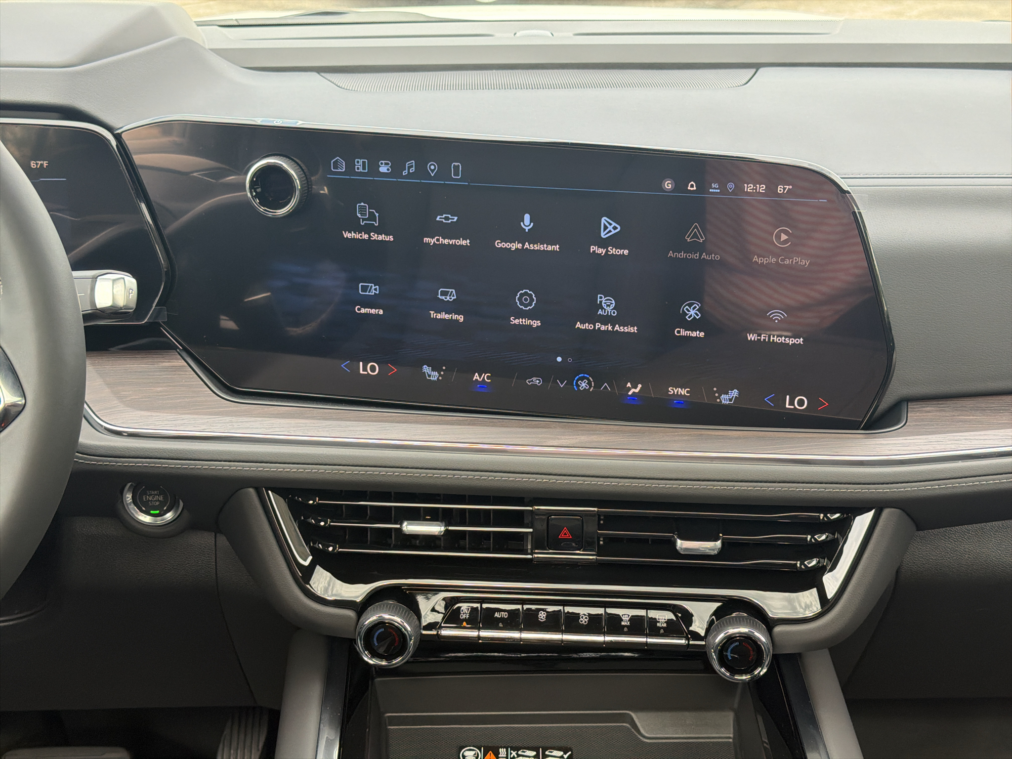 2027 Chevrolet Tahoe Z71 - Photo 8