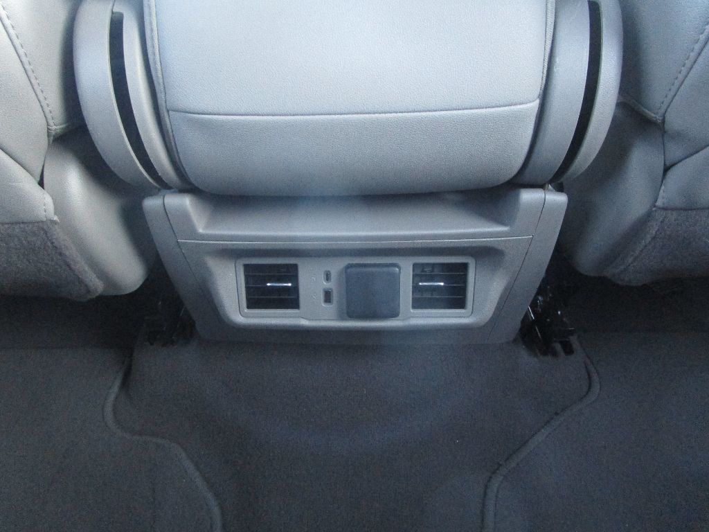 2024 GMC Sierra 1500 SLT - Photo 11