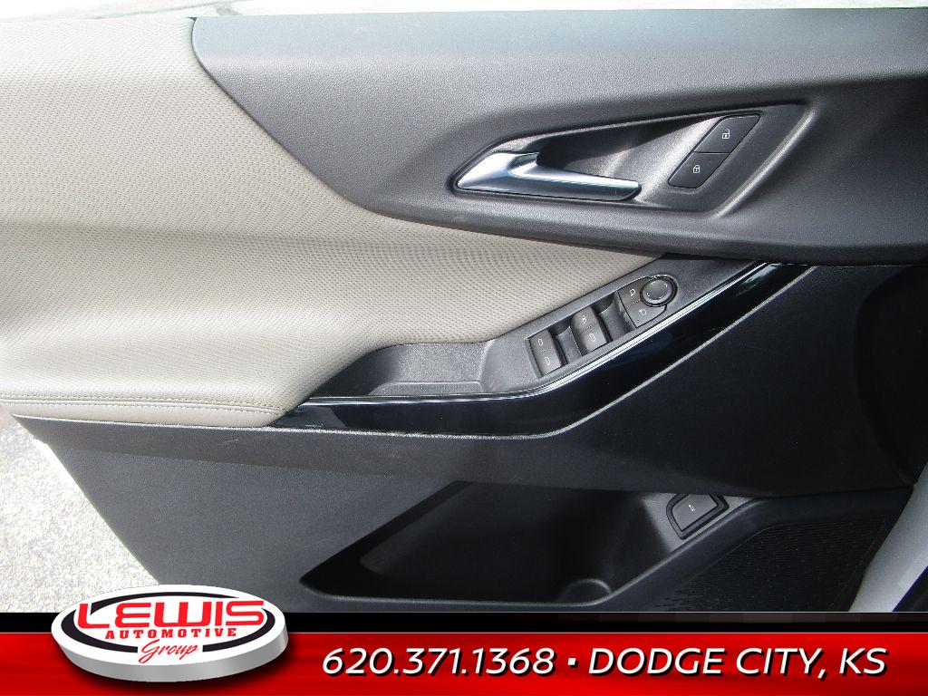 2026 Chevrolet Equinox LT photo 4