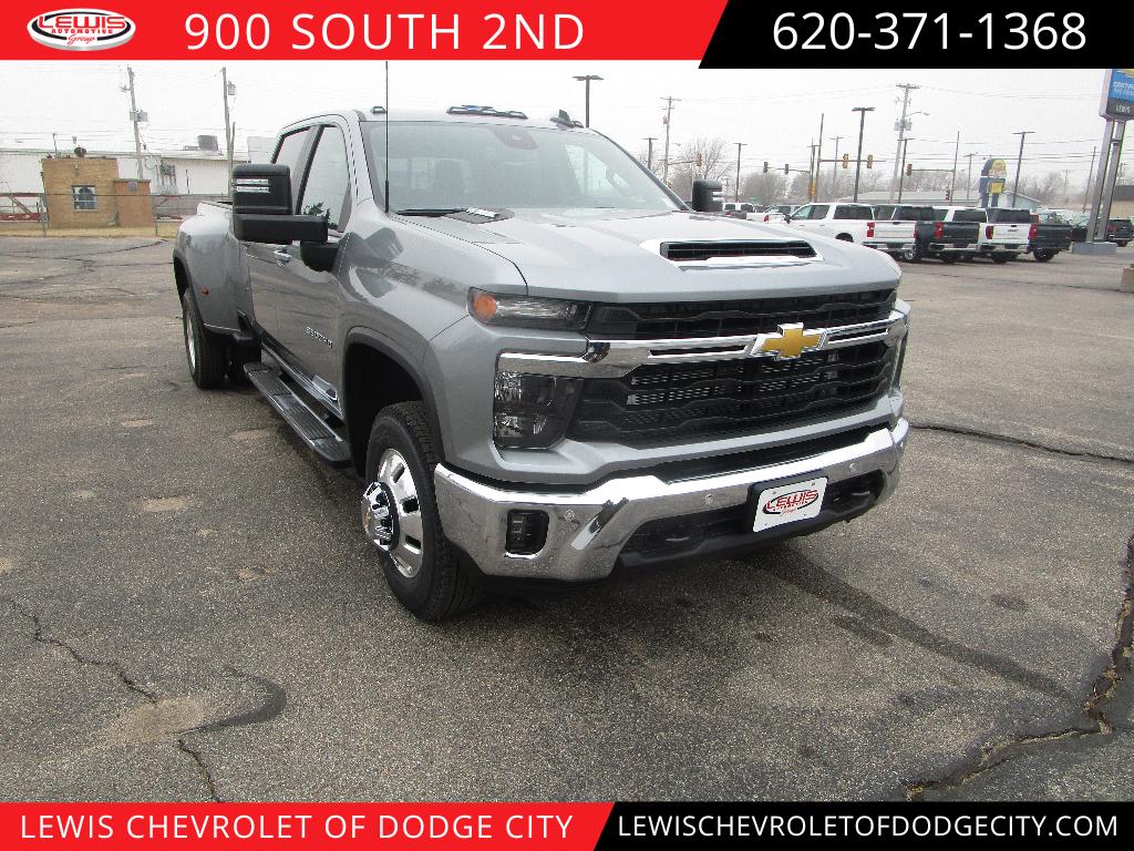 2026 Chevrolet Silverado 3500HD LT's photo