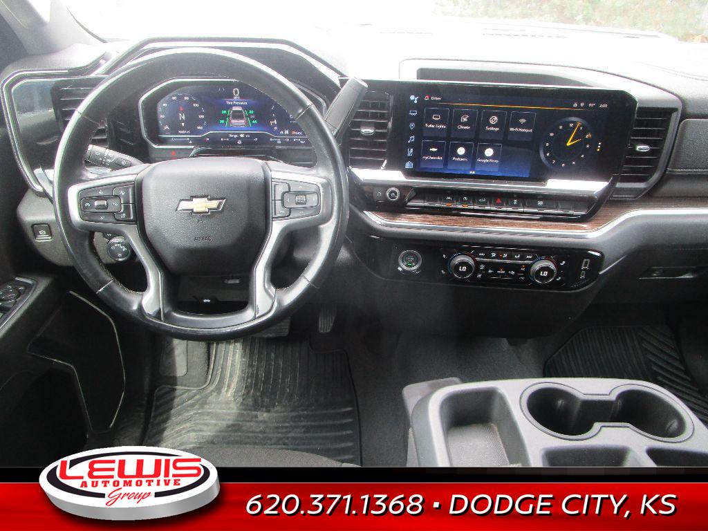 2023 Chevrolet Silverado 1500 LT photo 2