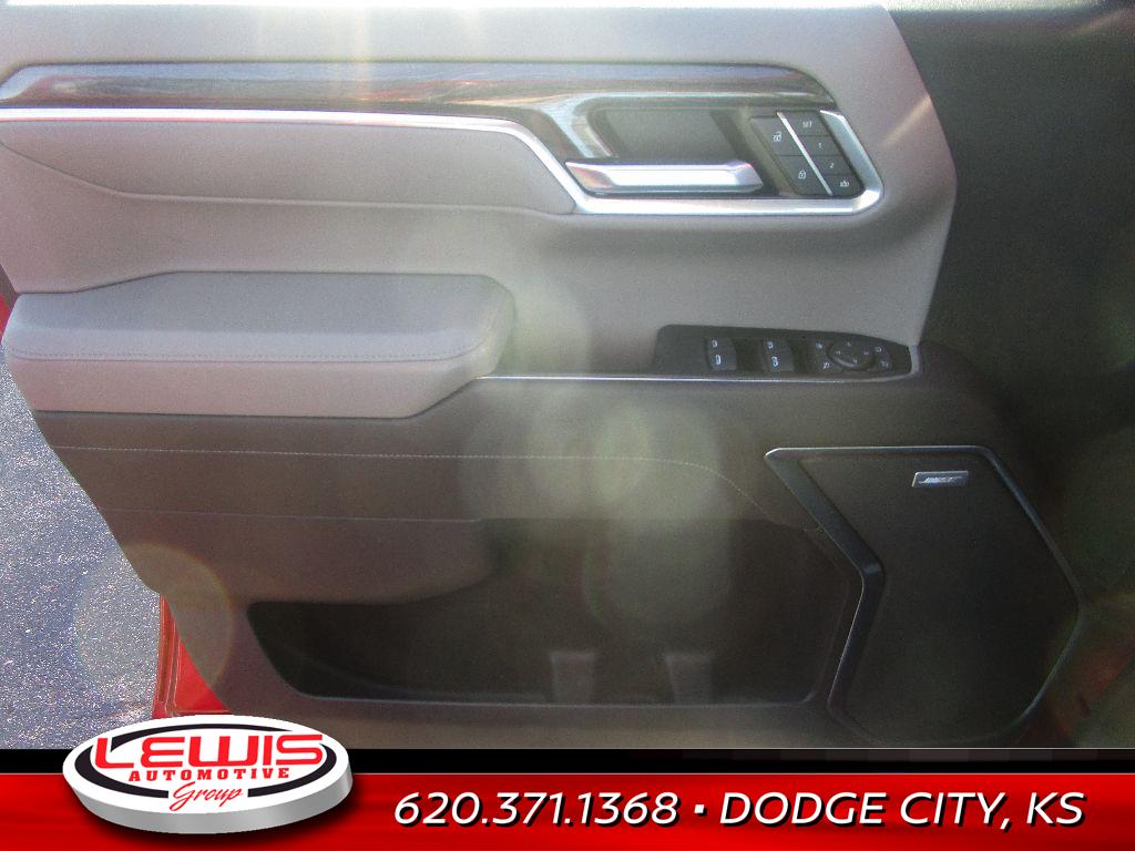 2022 Chevrolet Silverado 1500 LTZ photo 3