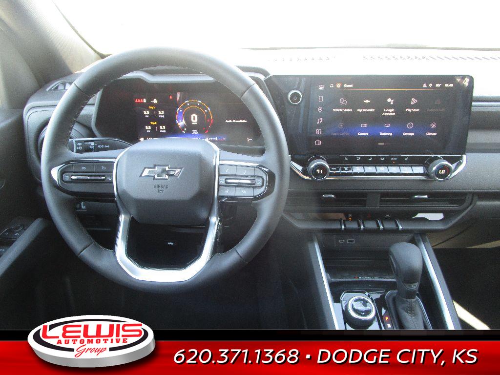 2026 Chevrolet Colorado Trail Boss photo 2