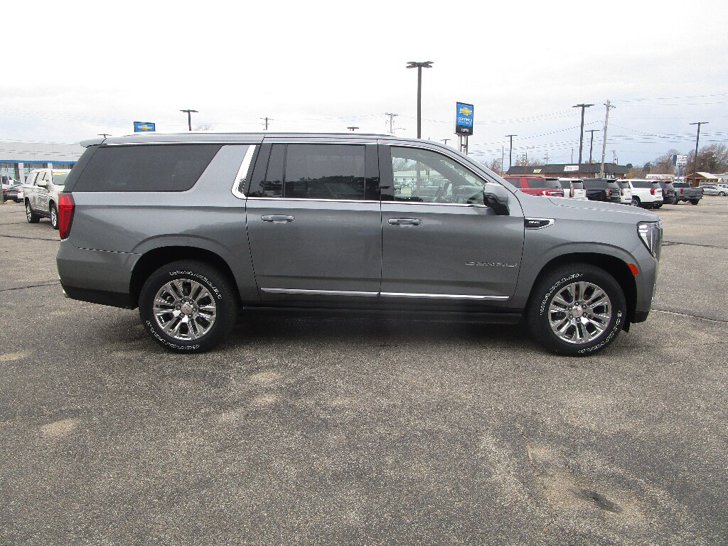 2022 Gmc Yukon XL Denali photo 2