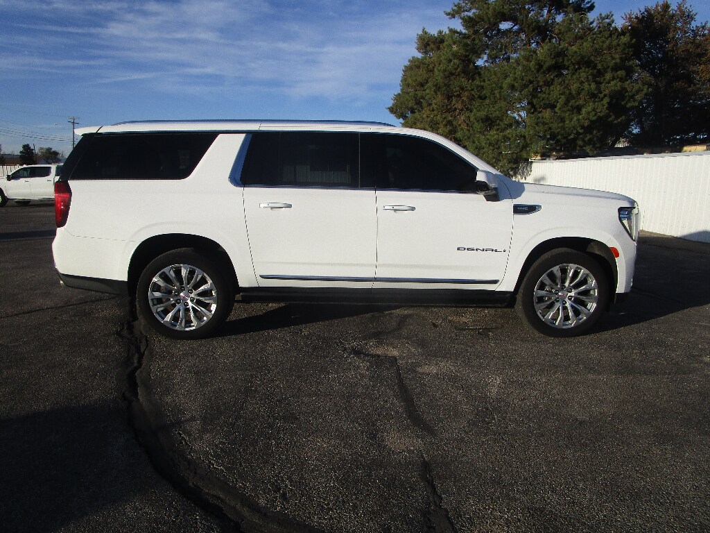 2024 Gmc Yukon XL Denali photo 2
