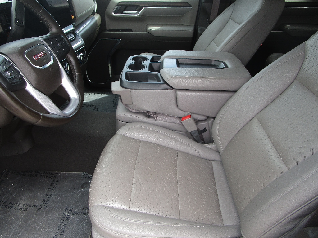 2024 GMC Sierra 1500 SLT - Photo 9