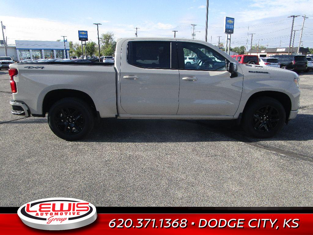 2026 Chevrolet Silverado 1500 RST photo 2