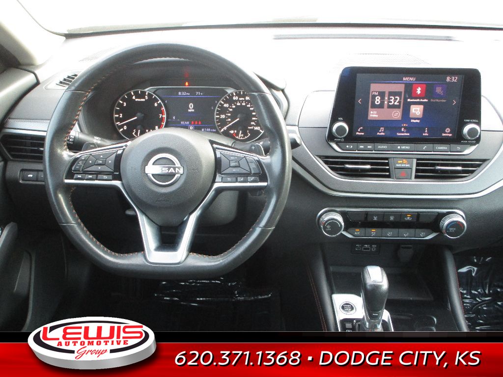2023 Nissan Altima 2.5 SR photo 2