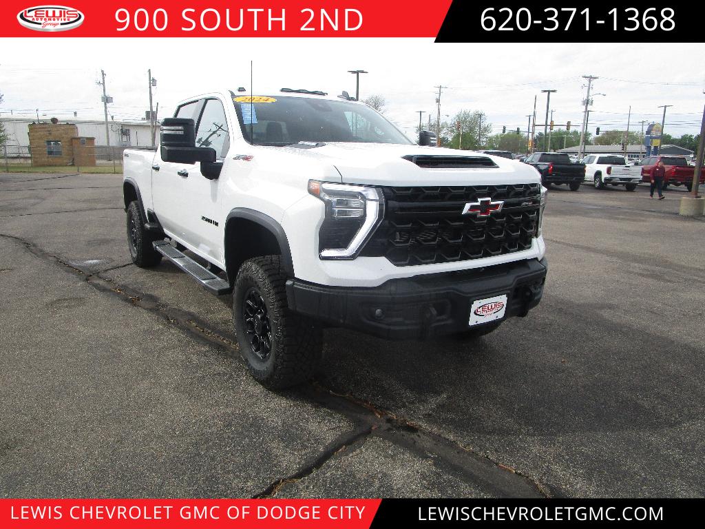 2024 Chevrolet Silverado HD ZR2 4WD Crew Cab Standard Box's photo