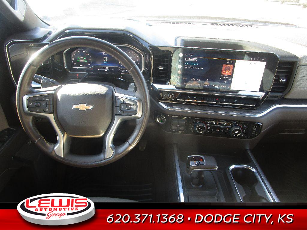 2022 Chevrolet Silverado 1500 LTZ photo 2