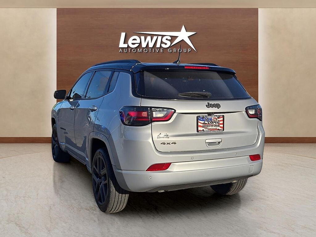 Used 2024 Jeep Compass Limited SUV